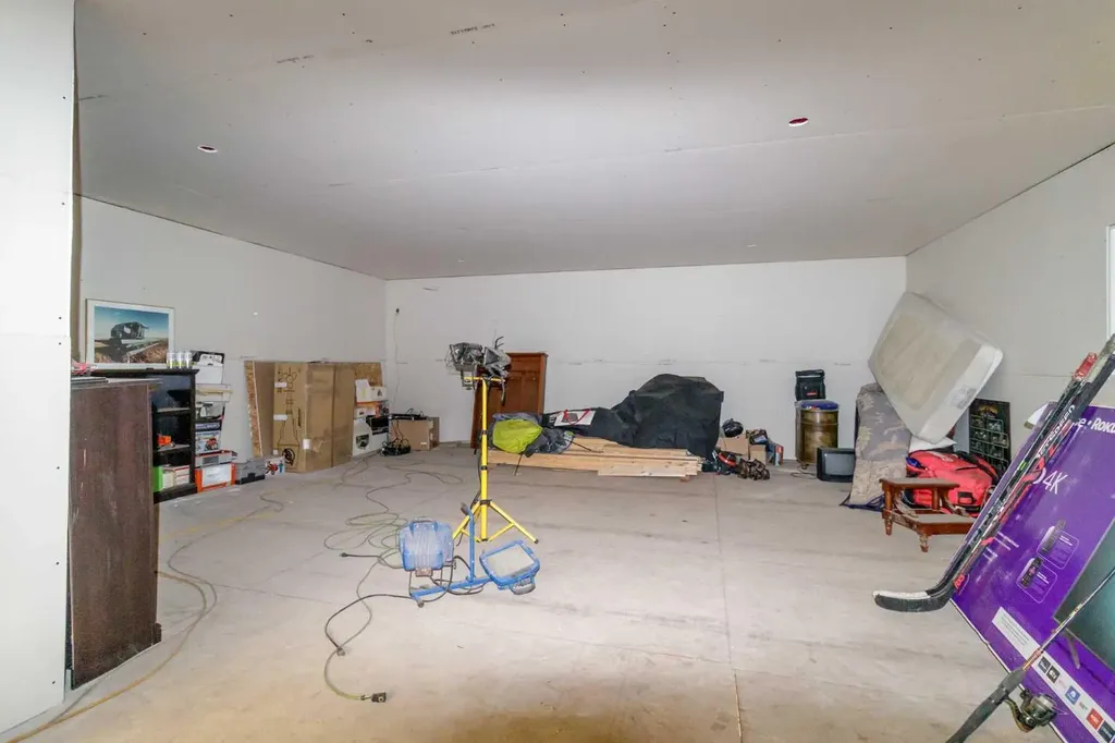 43532 Range Road 114 Rural Flagstaff County AB T0B 2V0