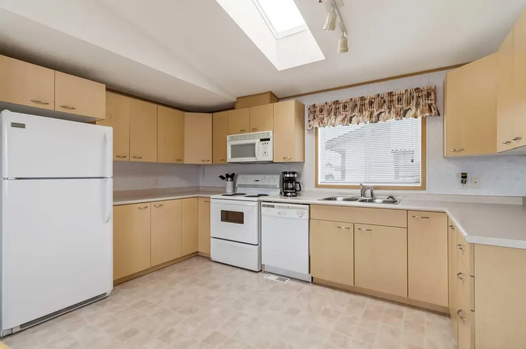 148 Mitchell Drive Fort Mcmurray AB T9K 2P1