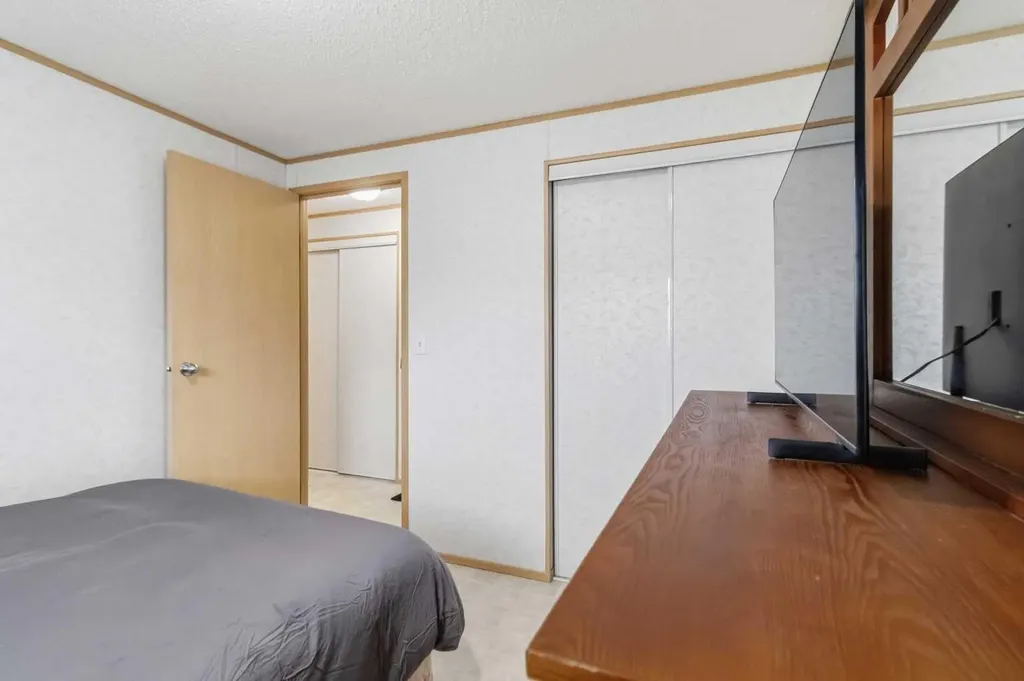 148 Mitchell Drive Fort Mcmurray AB T9K 2P1
