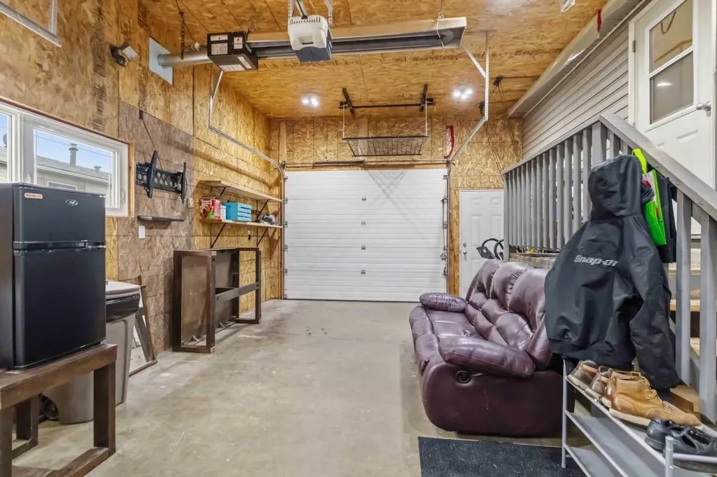 148 Mitchell Drive Fort Mcmurray AB T9K 2P1