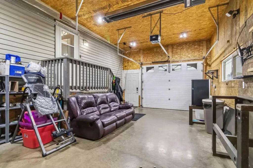 148 Mitchell Drive Fort Mcmurray AB T9K 2P1
