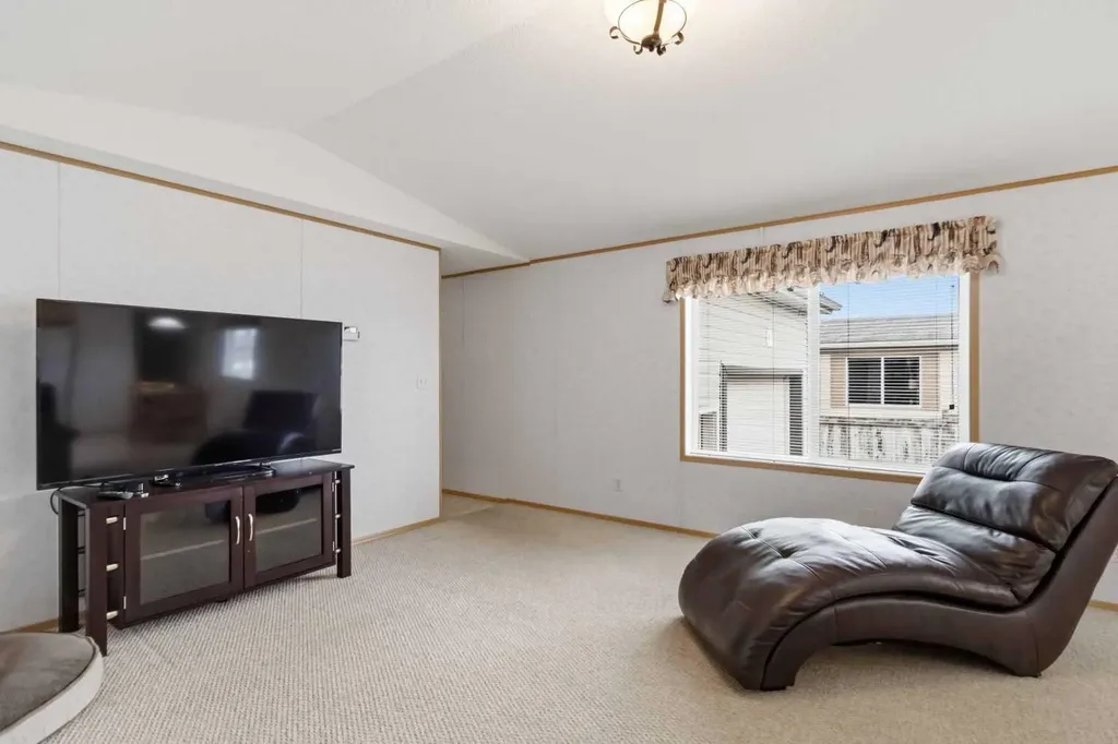 148 Mitchell Drive Fort Mcmurray AB T9K 2P1