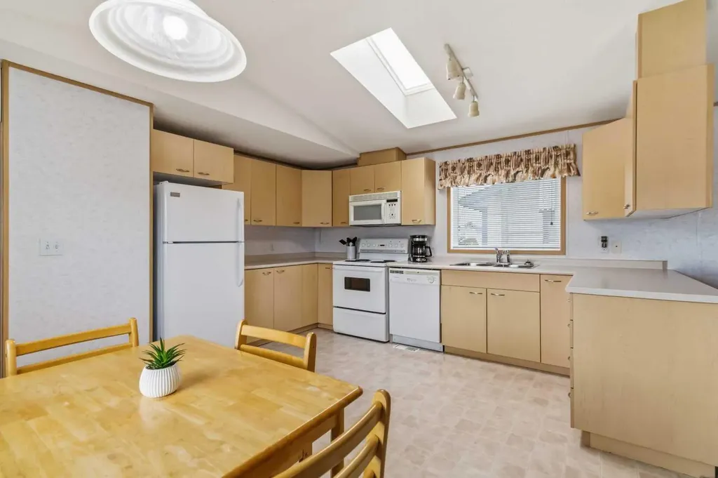 148 Mitchell Drive Fort Mcmurray AB T9K 2P1