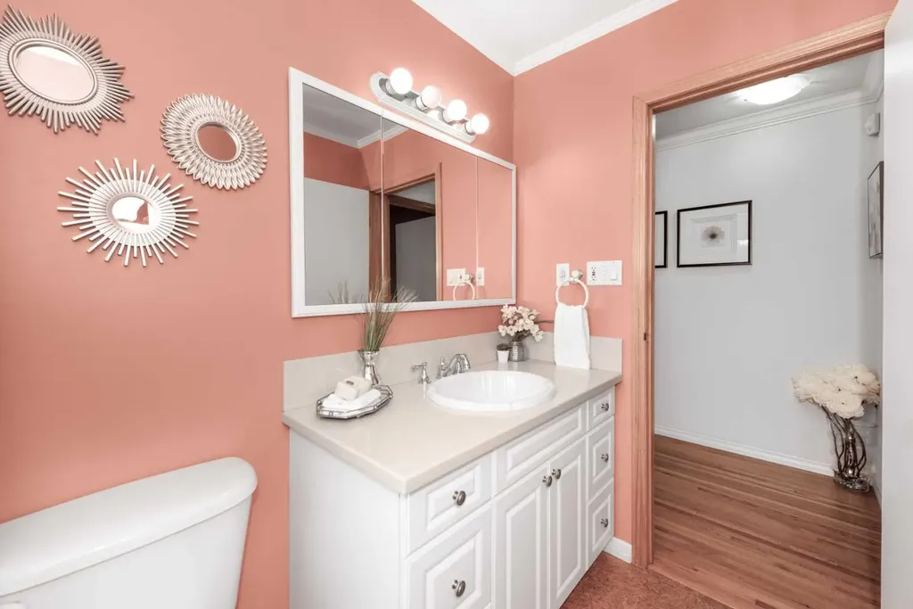 423 Spyhill Road NW Calgary AB T2K 3P1