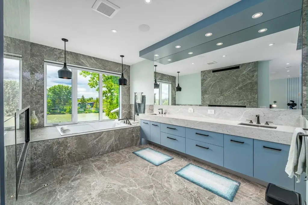 1911 52 Street NW Calgary AB T3B 1C3