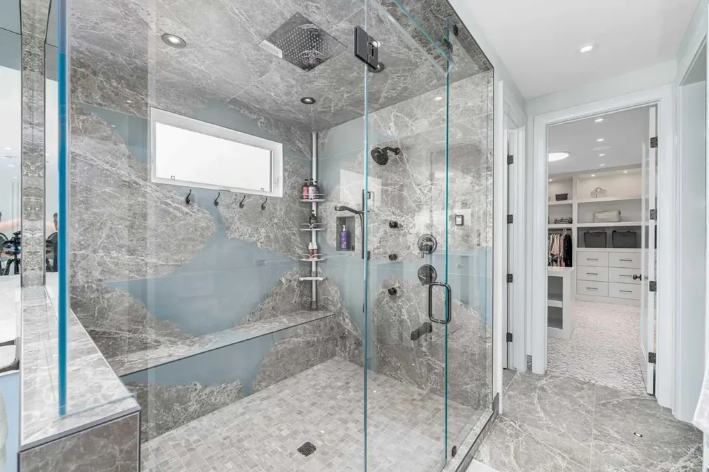 1911 52 Street NW Calgary AB T3B 1C3
