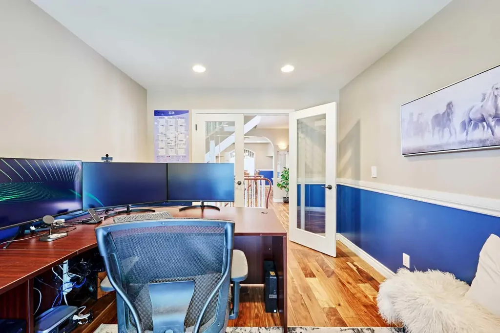 4057 Edgevalley Landing NW Calgary AB T3A 5H5