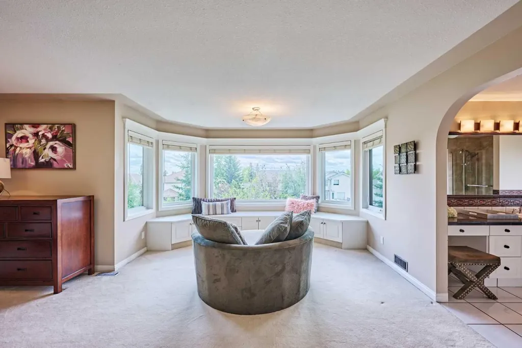 4057 Edgevalley Landing NW Calgary AB T3A 5H5