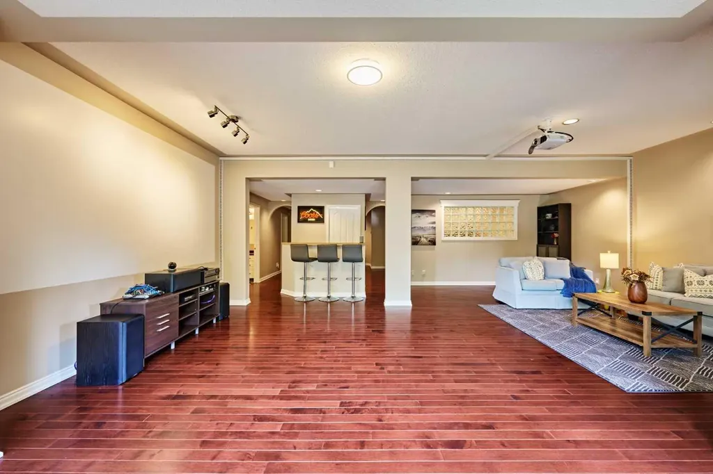 4057 Edgevalley Landing NW Calgary AB T3A 5H5
