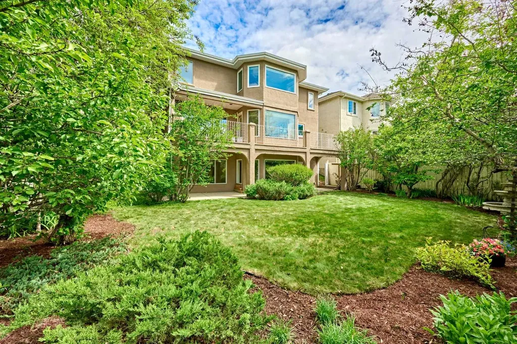 4057 Edgevalley Landing NW Calgary AB T3A 5H5