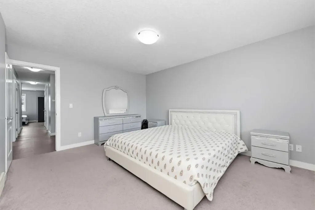 18 Skyview Shores Place NE Calgary AB T3N 0H7