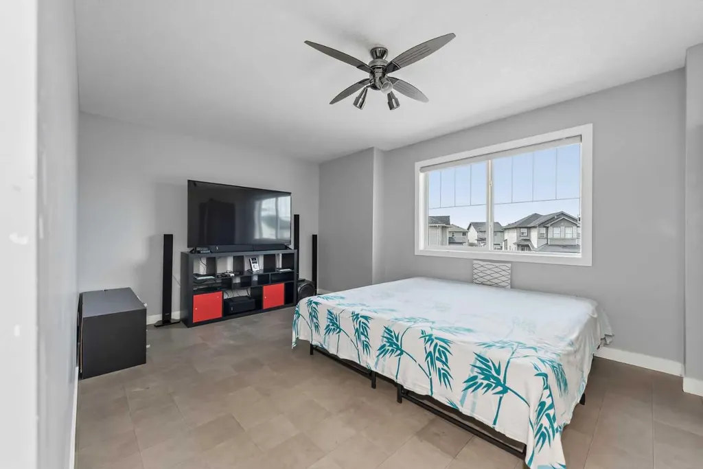 18 Skyview Shores Place NE Calgary AB T3N 0H7