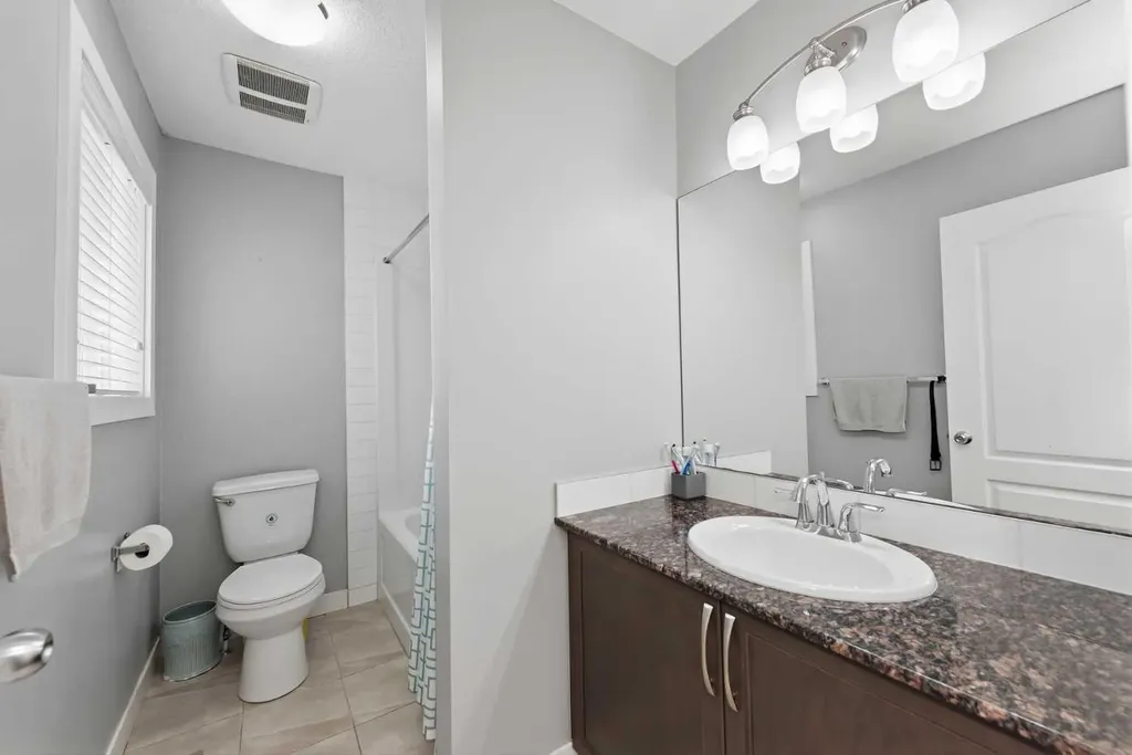 18 Skyview Shores Place NE Calgary AB T3N 0H7