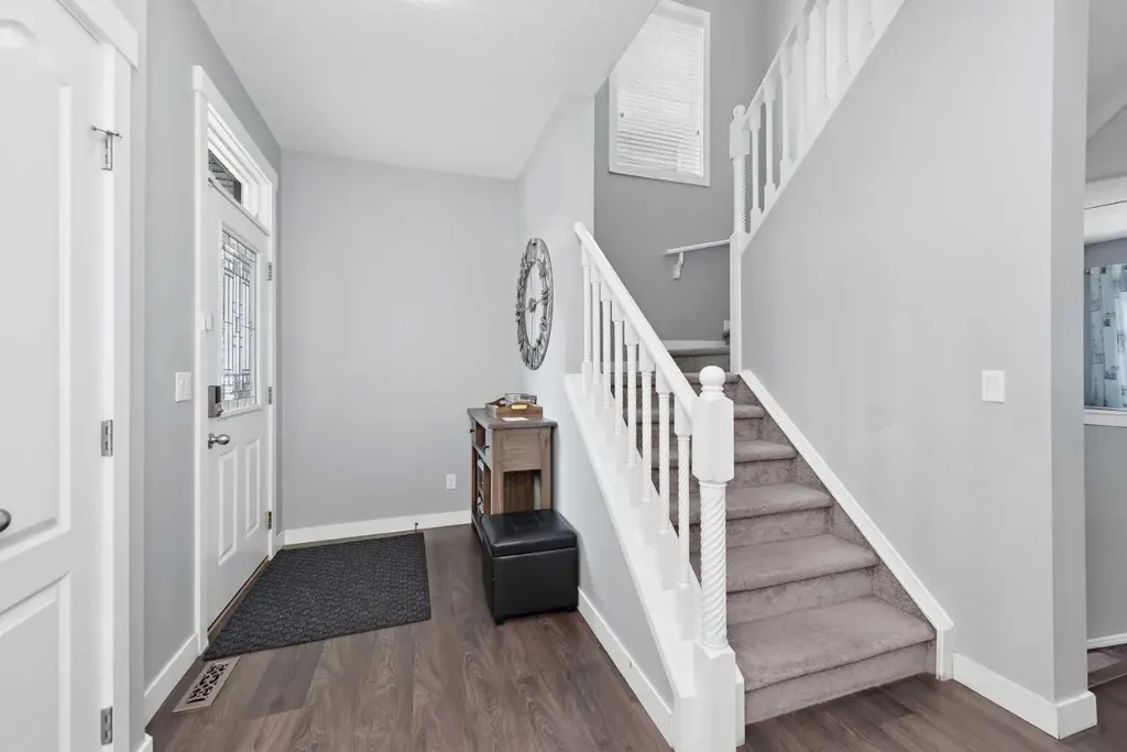 18 Skyview Shores Place NE Calgary AB T3N 0H7