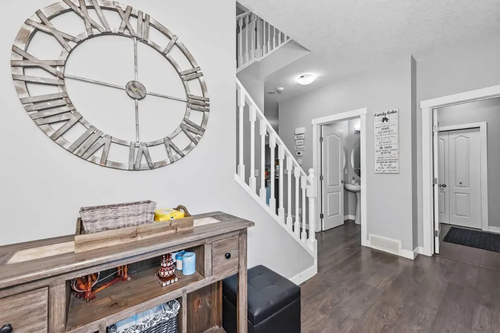 18 Skyview Shores Place NE Calgary AB T3N 0H7