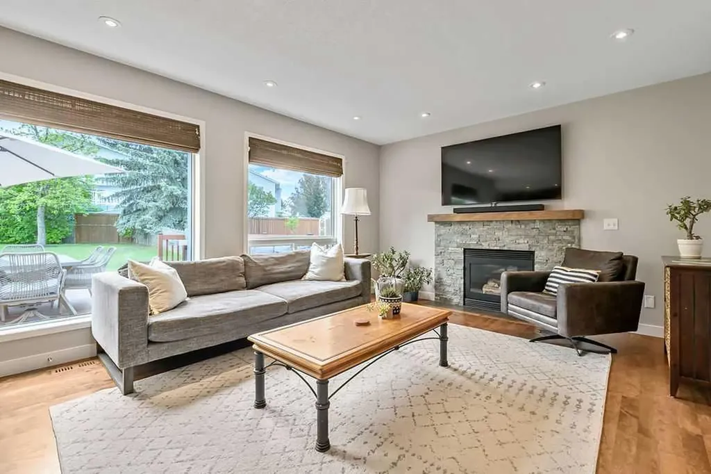 357 Hidden Valley Place NW Calgary AB T3A 5L7