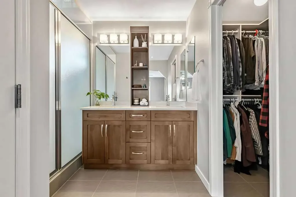 357 Hidden Valley Place NW Calgary AB T3A 5L7