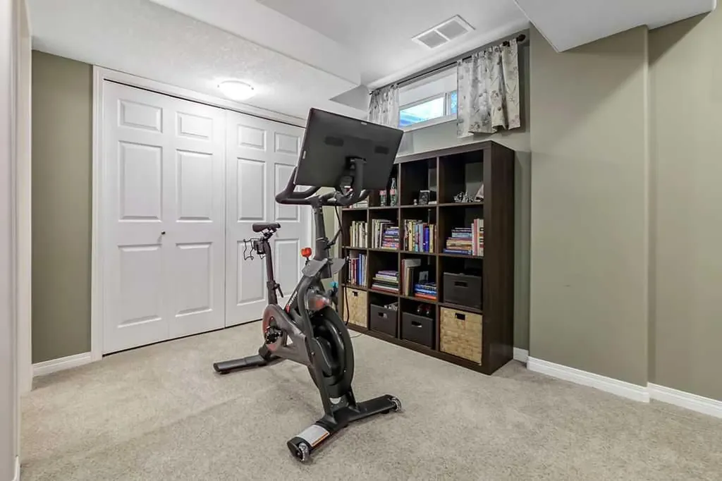 357 Hidden Valley Place NW Calgary AB T3A 5L7
