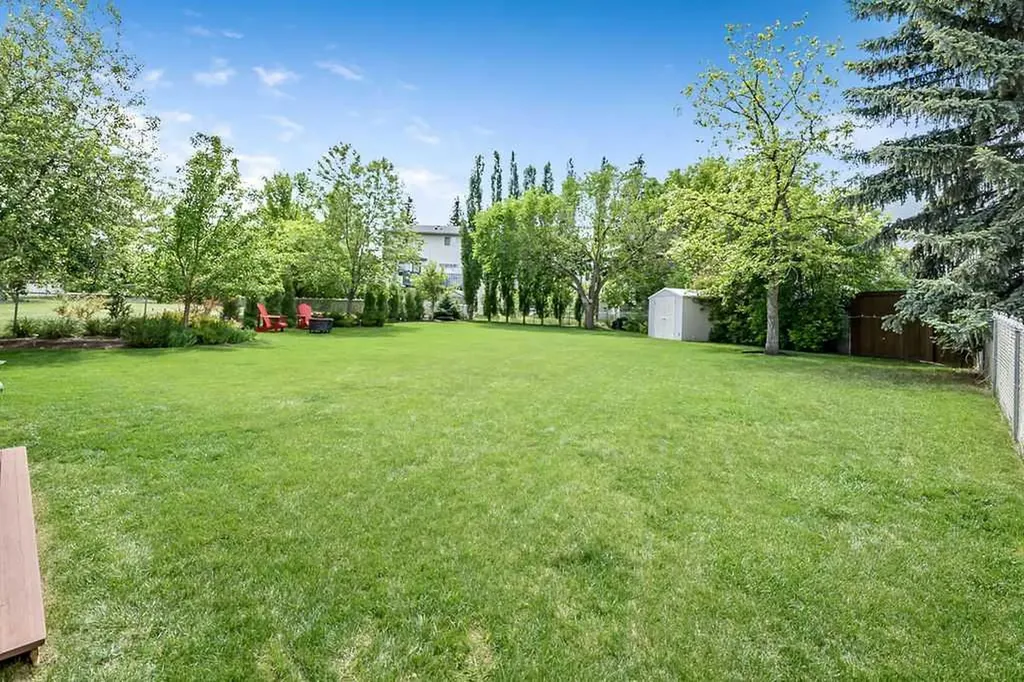 357 Hidden Valley Place NW Calgary AB T3A 5L7