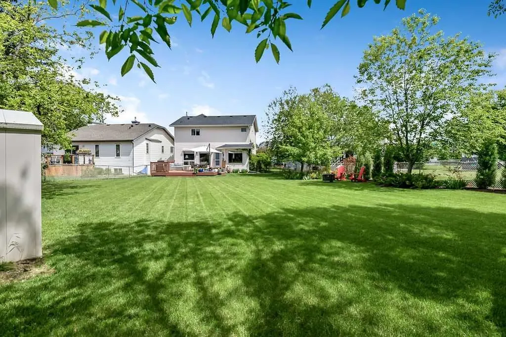 357 Hidden Valley Place NW Calgary AB T3A 5L7