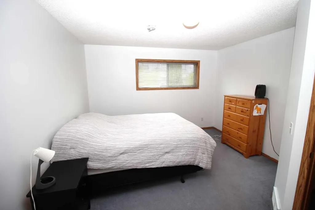 215 Millview Green SW Calgary AB T2Y 3W1