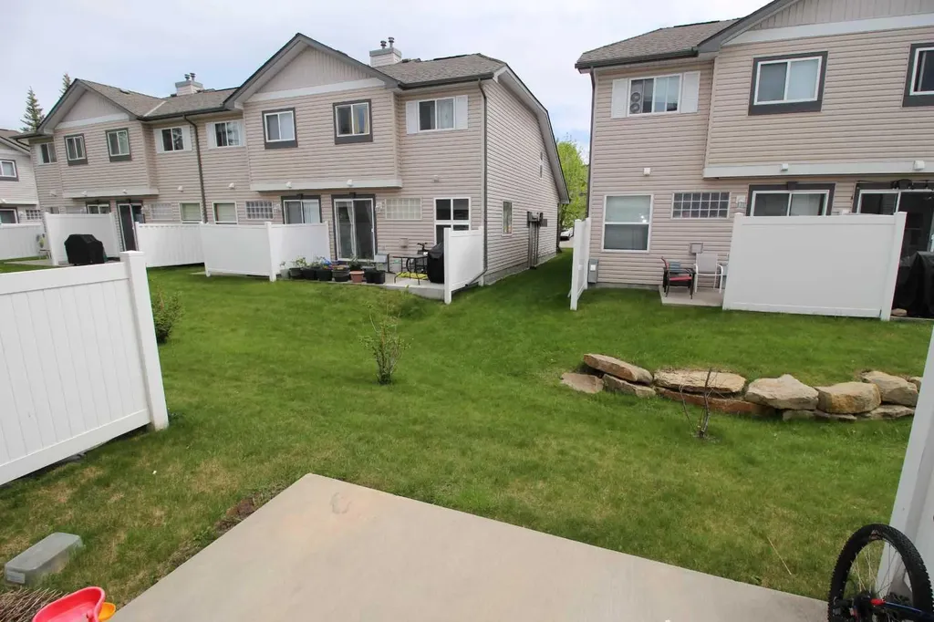 215 Millview Green SW Calgary AB T2Y 3W1