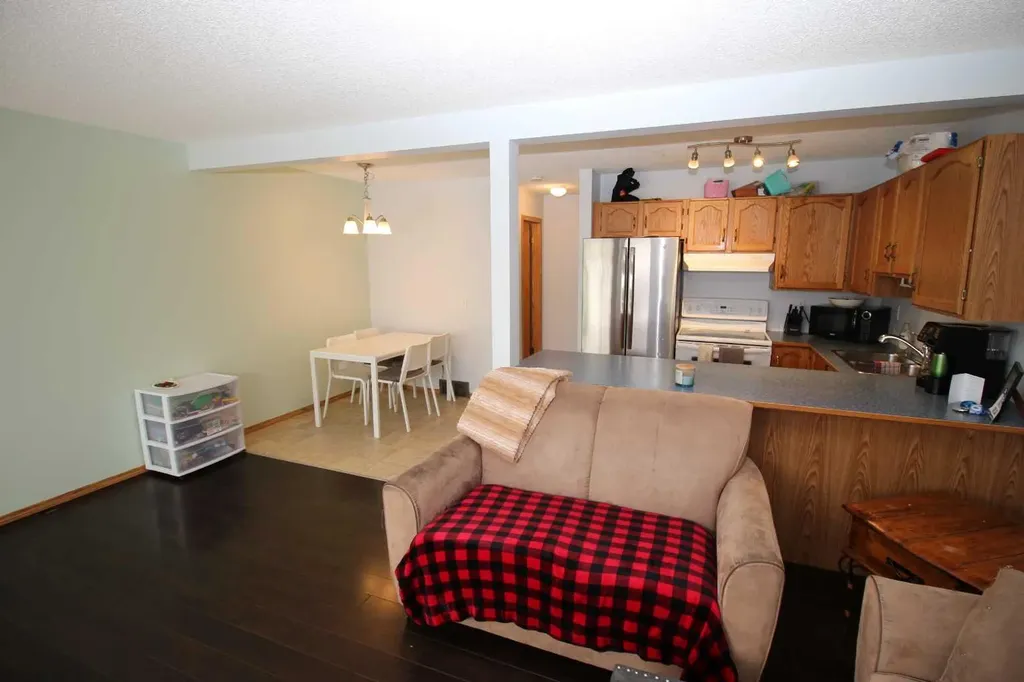 215 Millview Green SW Calgary AB T2Y 3W1