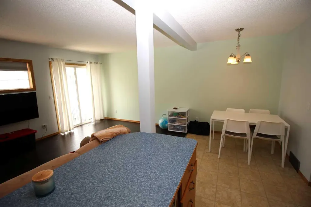 215 Millview Green SW Calgary AB T2Y 3W1