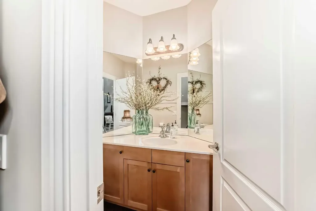 12 Chapala Heath SE Calgary AB T2X 3P9