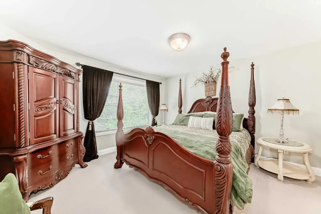 12 Chapala Heath SE Calgary AB T2X 3P9