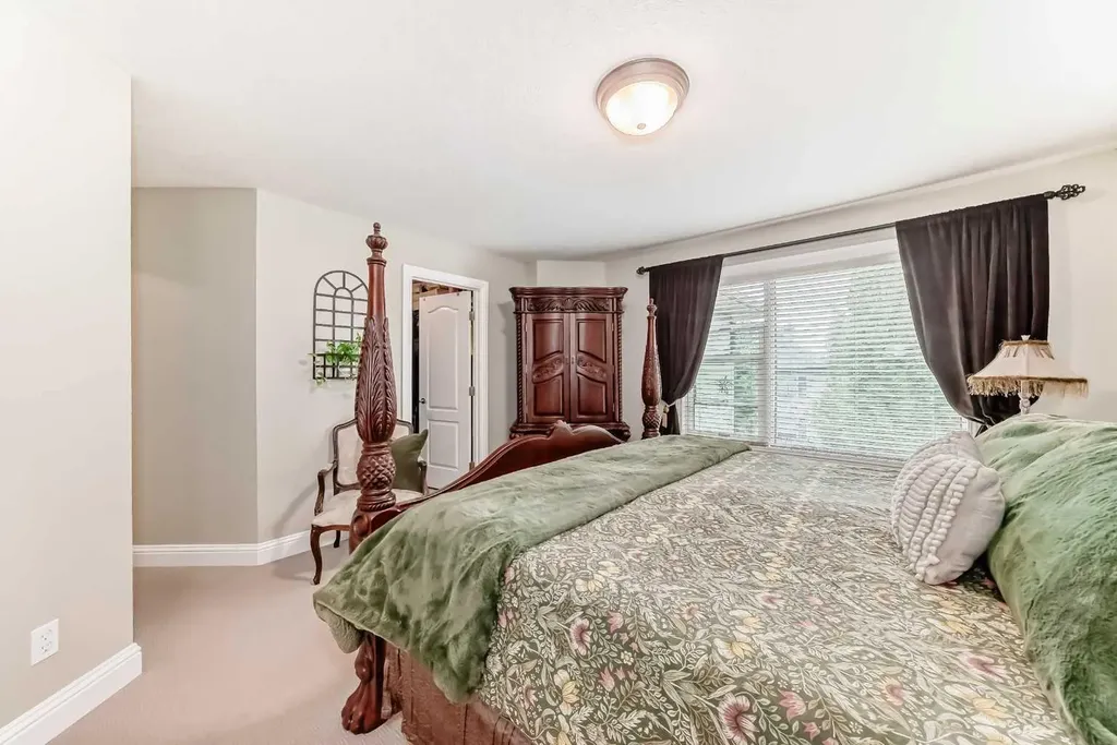 12 Chapala Heath SE Calgary AB T2X 3P9