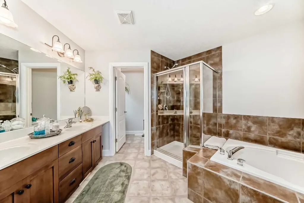 12 Chapala Heath SE Calgary AB T2X 3P9