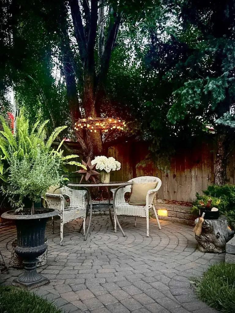 12 Chapala Heath SE Calgary AB T2X 3P9