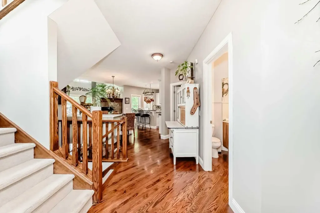 12 Chapala Heath SE Calgary AB T2X 3P9
