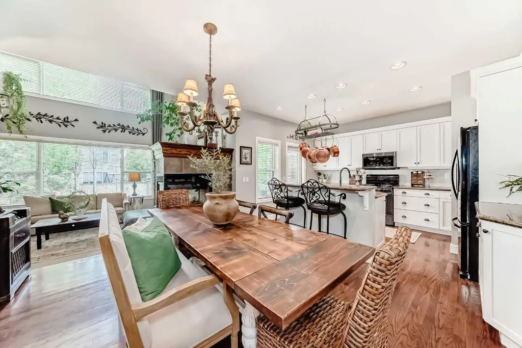 12 Chapala Heath SE Calgary AB T2X 3P9