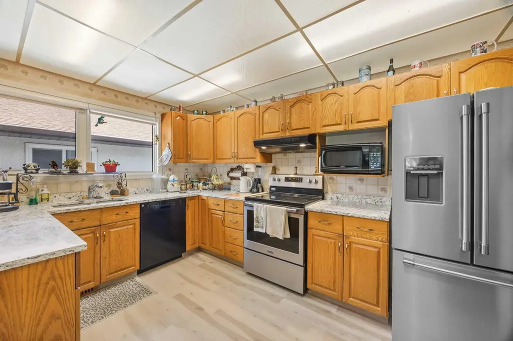 272 Huntington Close NE Calgary AB T2K 5B3