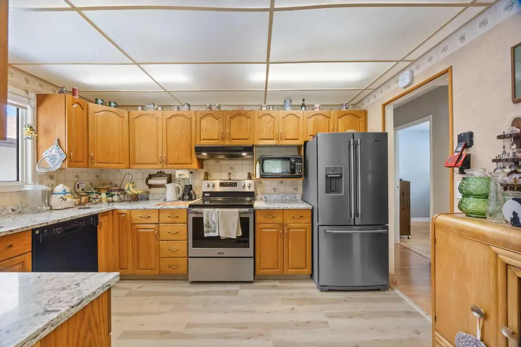 272 Huntington Close NE Calgary AB T2K 5B3