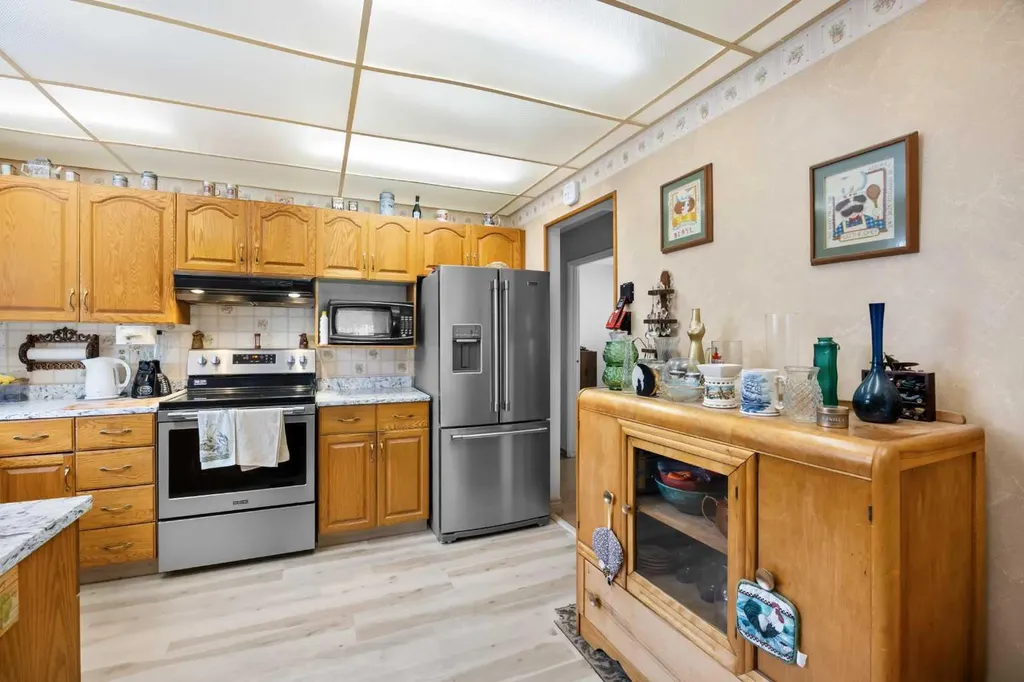 272 Huntington Close NE Calgary AB T2K 5B3