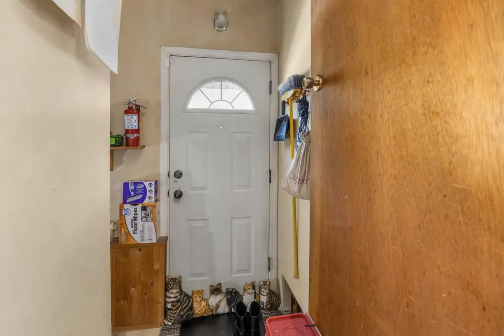 272 Huntington Close NE Calgary AB T2K 5B3
