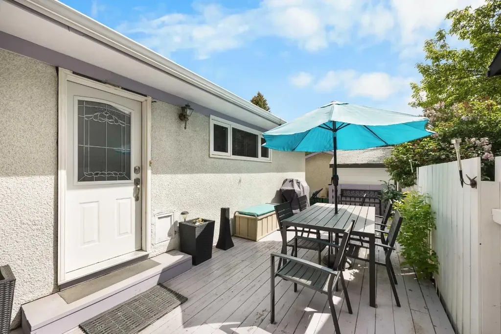 272 Huntington Close NE Calgary AB T2K 5B3