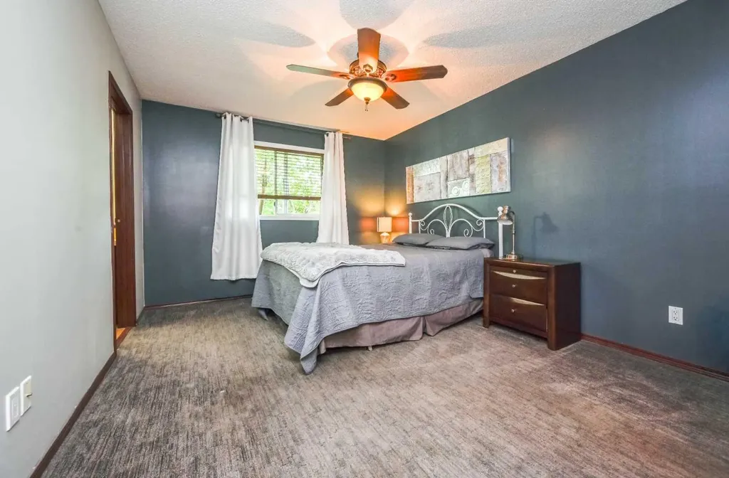 11321 95 Street Grande Prairie AB T8V 6T6