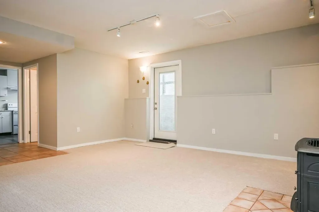11321 95 Street Grande Prairie AB T8V 6T6