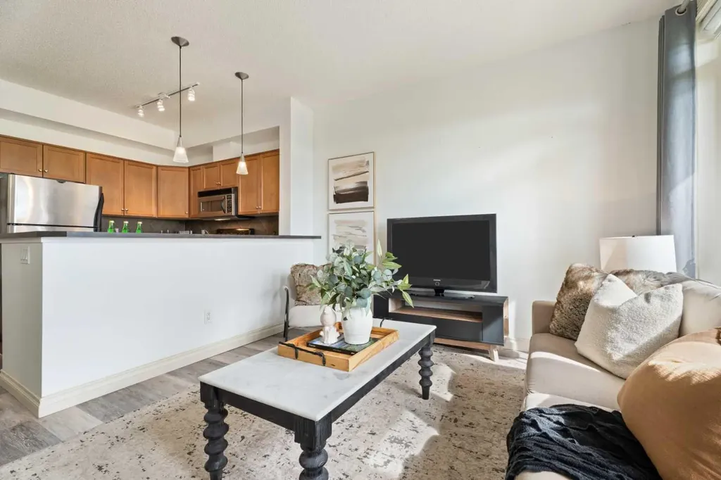 153 Rockyledge View NW Calgary AB T3G 5Y5