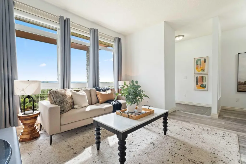 153 Rockyledge View NW Calgary AB T3G 5Y5