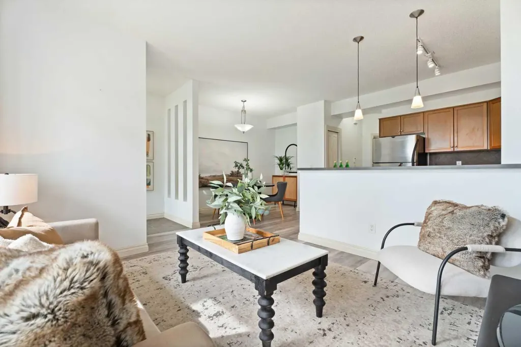 153 Rockyledge View NW Calgary AB T3G 5Y5