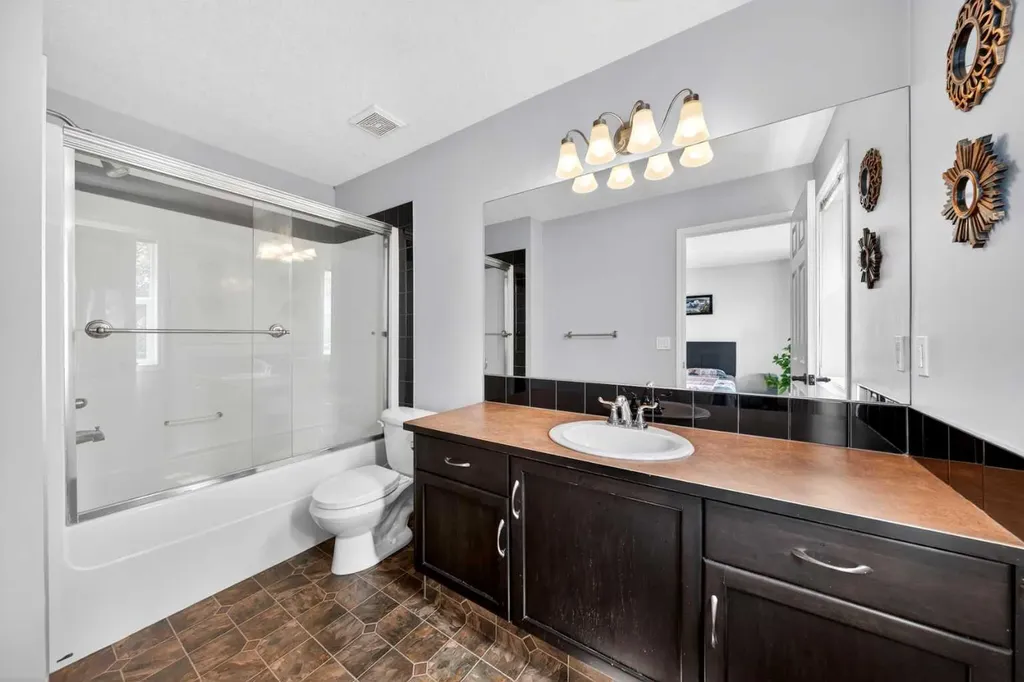 99 Copperfield Court SE Calgary AB T2Z 4Z3