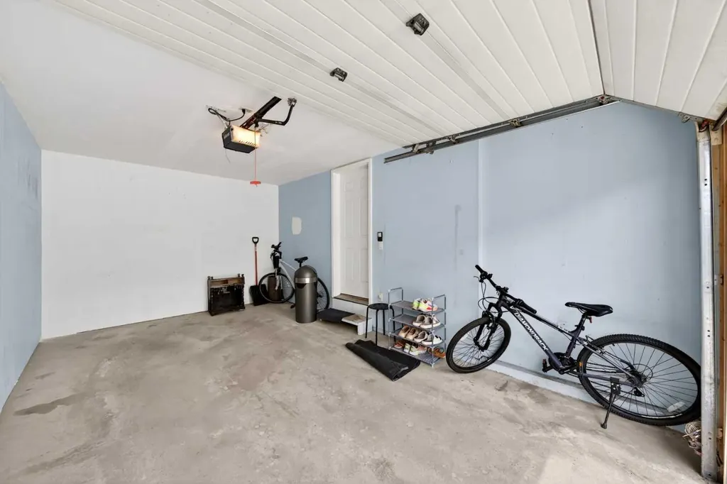 99 Copperfield Court SE Calgary AB T2Z 4Z3