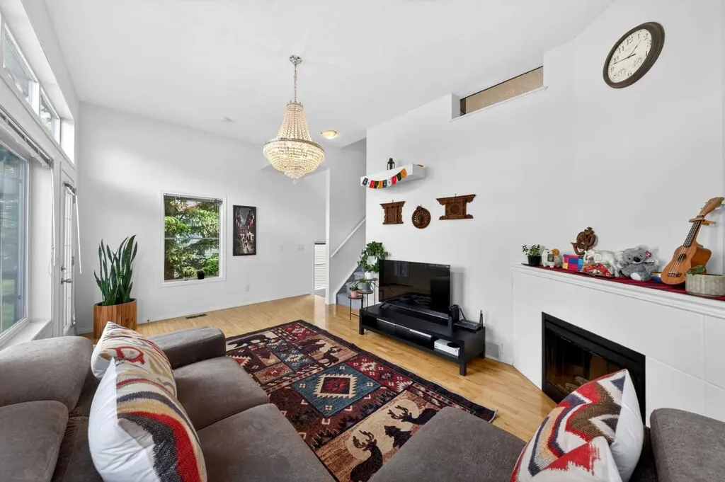 99 Copperfield Court SE Calgary AB T2Z 4Z3