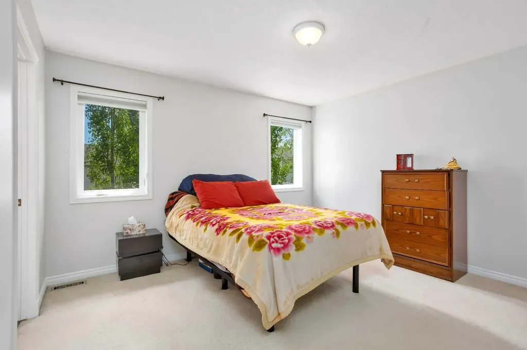 9 Archibald Crescent Red Deer AB T4R 2X3
