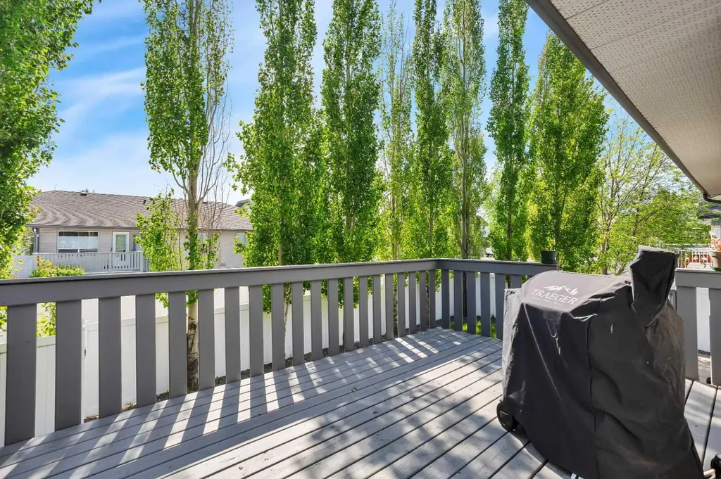 9 Archibald Crescent Red Deer AB T4R 2X3